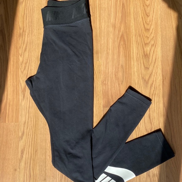 Nike Pants - Nike Sportswear Club Women’s Leggings